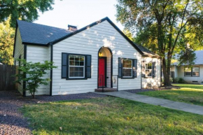 Lovely House near Downtown, Home away from Home!